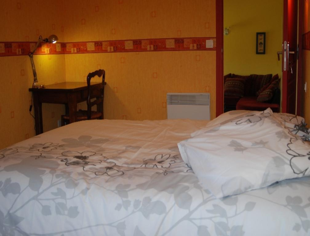 Le Manoir Du Butel Bed and Breakfast Saint-Amand  Δωμάτιο φωτογραφία
